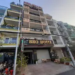 Bros Hotel