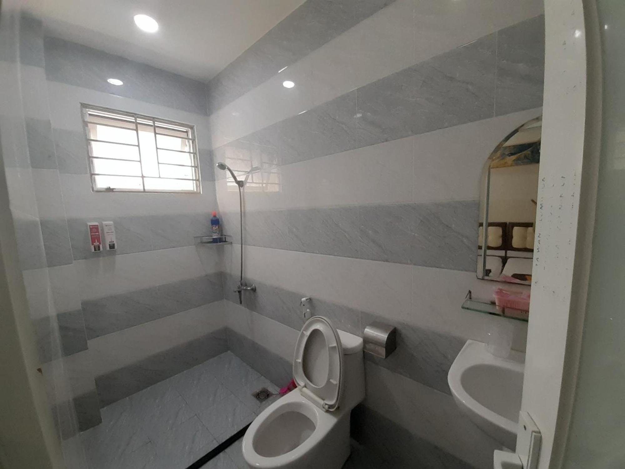 Bros TP. Hồ Chí Minh