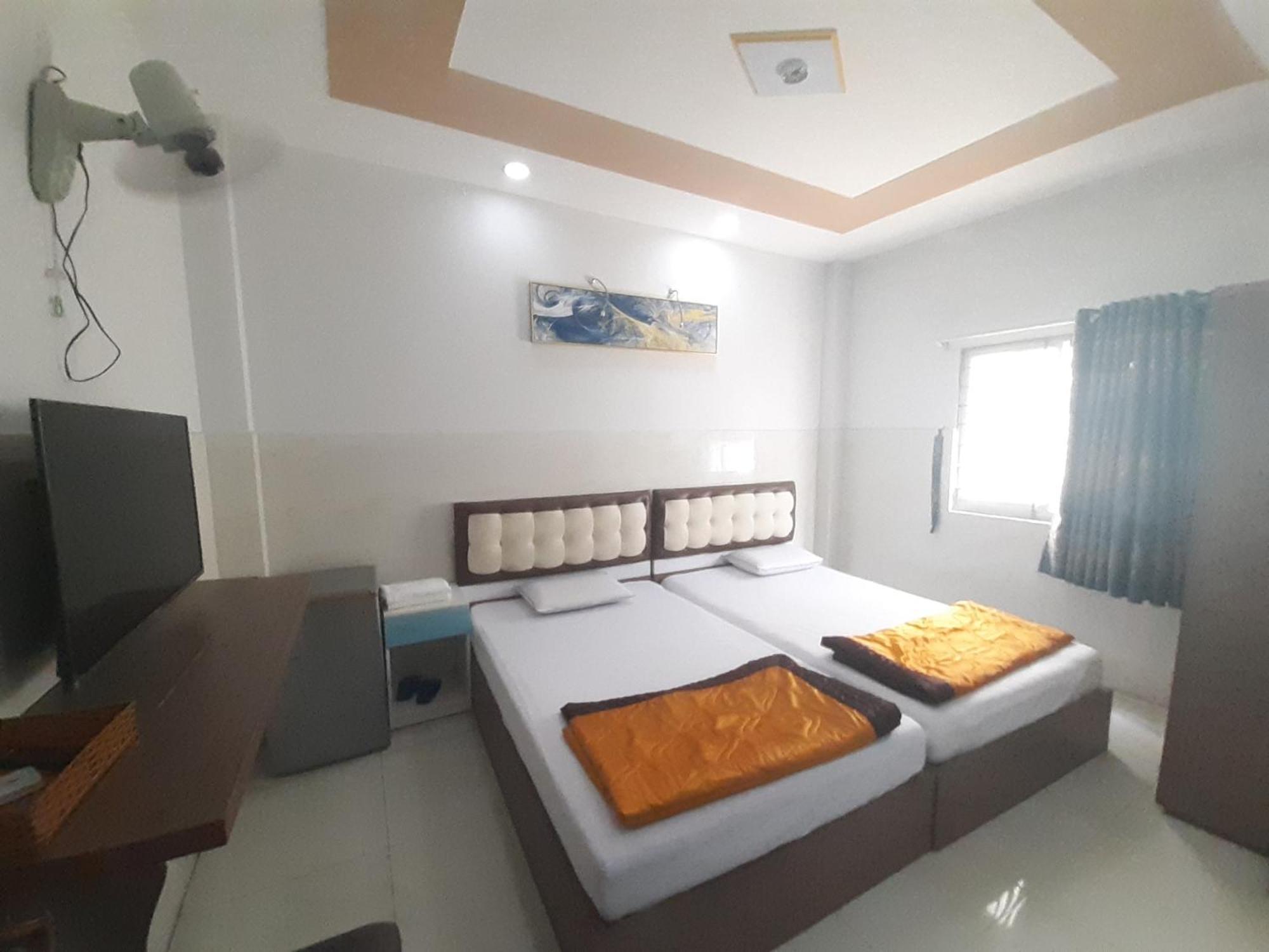 Bros Hotel 2*